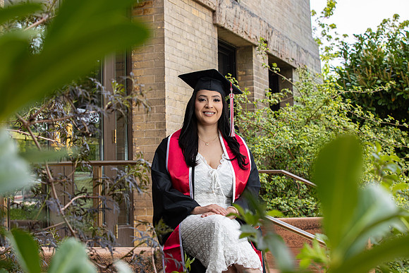 LICIA GRAD-9