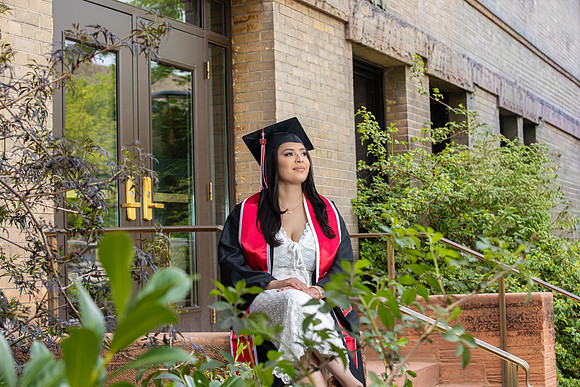 LICIA GRAD-12