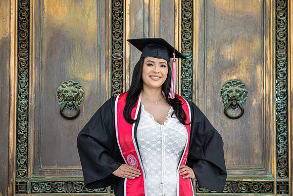 LICIA GRAD-24