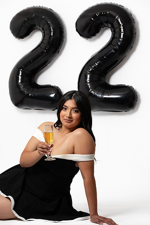 Evelyn22-28