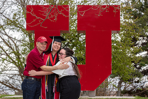 Sinndy Grad Portraits-33