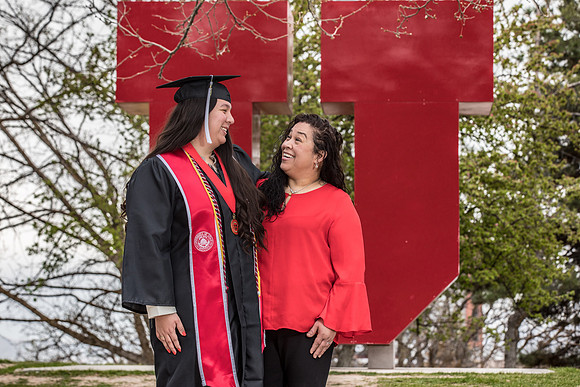 Sinndy Grad Portraits-11