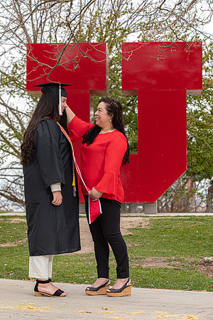 Sinndy Grad Portraits-13
