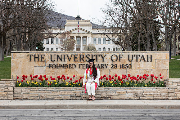 Sinndy Grad Portraits-51