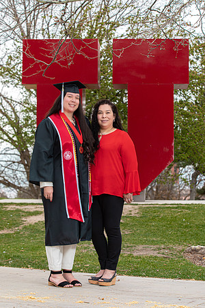 Sinndy Grad Portraits-8