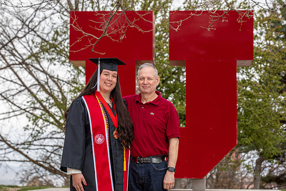 Sinndy Grad Portraits-16