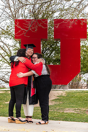 Sinndy Grad Portraits-30