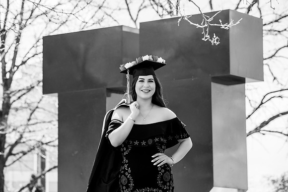 Brenda Grad Portraits-12