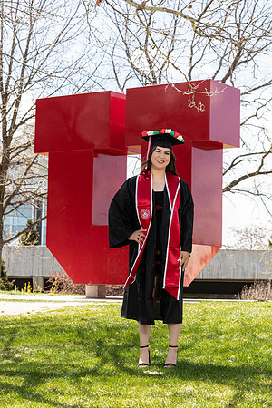 Brenda Grad Portraits-4