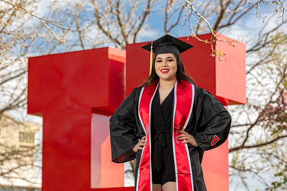Jennifer Grad 2021-5