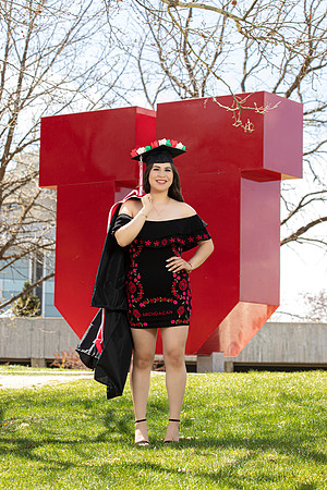 Brenda Grad Portraits-13