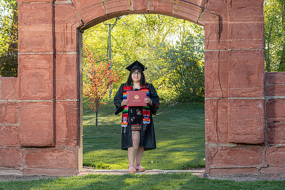 Jazmin G. Grad 2021-18