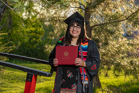 Jazmin G. Grad 2021-59