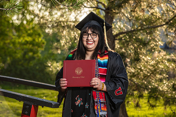 Jazmin G. Grad 2021-60