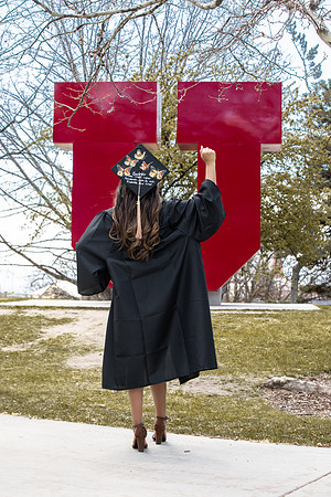 Aranza Grad Portraits-44