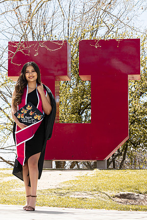 Aranza Grad Portraits-25